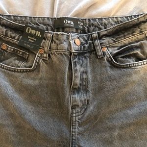 OWN Dark Gray/Faded Black “Twist Leg Mom” Jeans NWT. W 28 x L 32